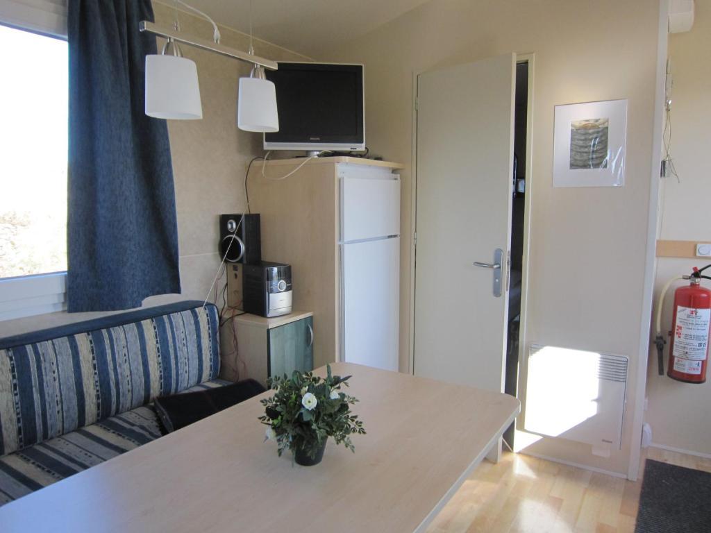 Laekjarkot Rooms And Cottages With Kitchen Borgarnes Rum bild