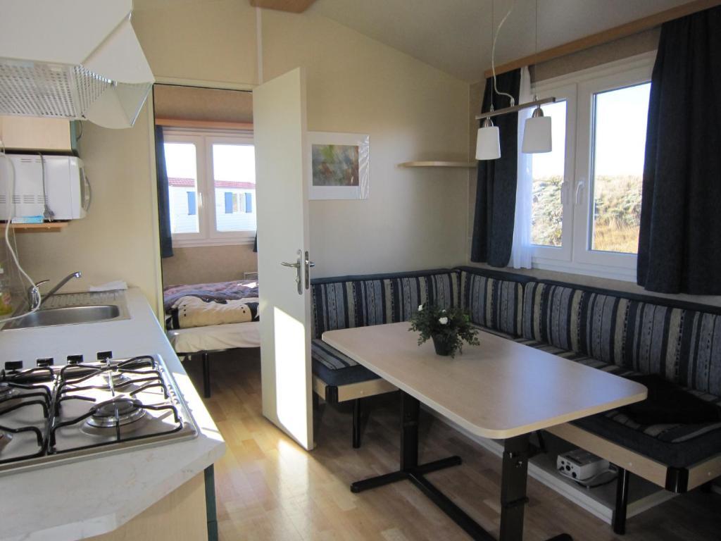 Laekjarkot Rooms And Cottages With Kitchen Borgarnes Rum bild